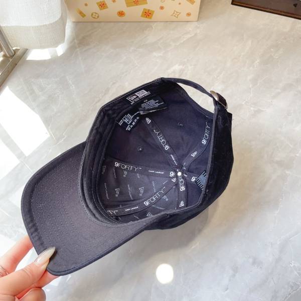 Yves Saint Laurent Hat SLH00022-2 Yves Saint Laurent Hat SLH00022-2
